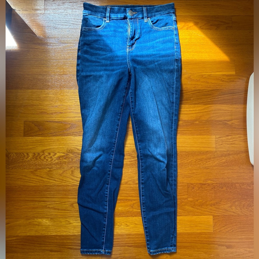 American Eagle high rise size 2 Short